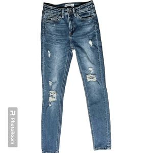 Women’s skinny jeans flying monkey size small waist 26 medium wash ripped jeans
